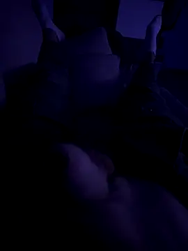 Snapshot of Zoro404040 chatting on September 22, 9:06 pm Zoro404040 online show from September 22, 9:06 pm