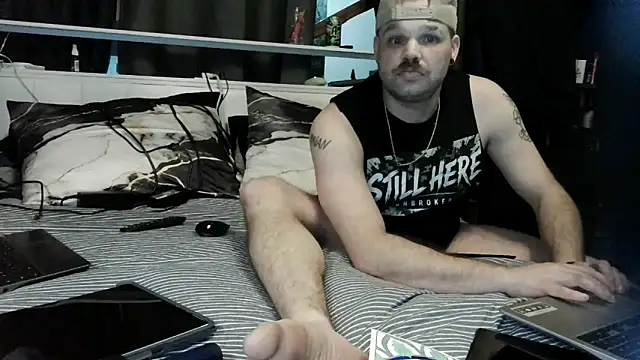 Snapshot of Xstumpy chatting on June 13, 9:40 am Xstumpy online show from June 13, 9:40 am