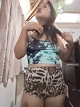 Snapshot of SexypilipinaLady22 chatting on June 25, 5:23 am SexypilipinaLady22 online show from June 25, 5:23 am