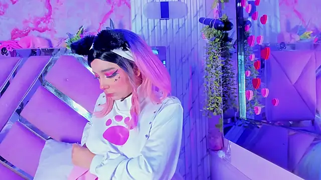 Akane Hikari  online show from April 20, 5:32 am