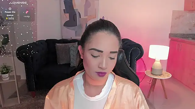 Snapshot of Sharon_breezee chatting on September 9, 4:01 am Sharon breezee online show from September 9, 4:01 am