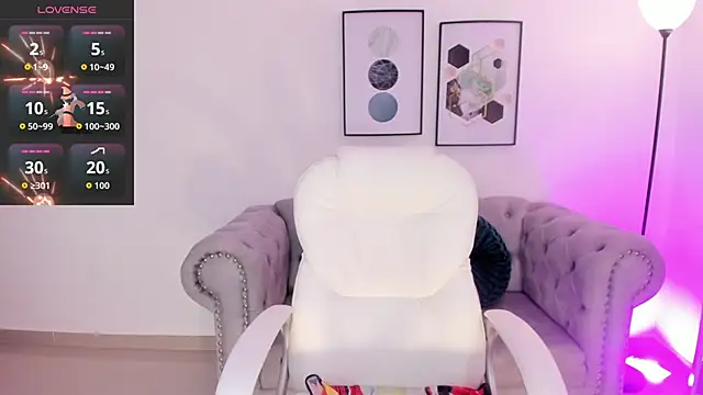 Snapshot of Sharon_breezee chatting on October 31, 2:12 am Sharon breezee online show from October 31, 2:12 am