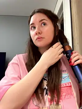 MeganStrain online show from January 11, 12:10 pm