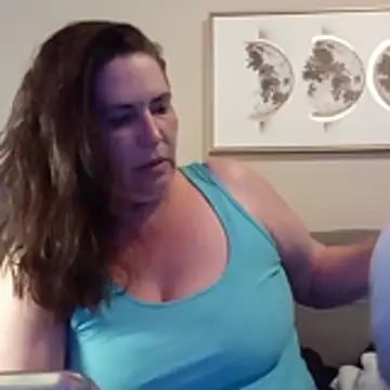 petalsexy online show from December 15, 7:40 pm