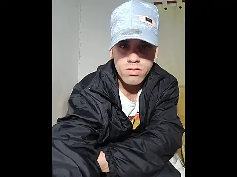 alex-golden online show from December 22, 2:08 am