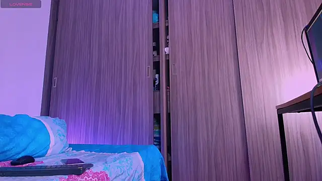 dreamsussi online show from April 21, 10:12 pm