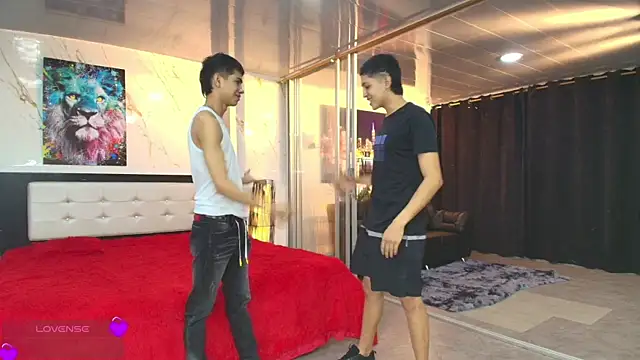 Bisexlifehot   online show from March 29, 11:16 pm