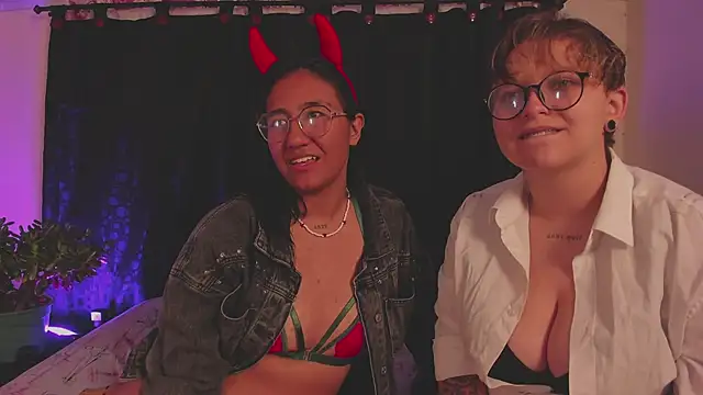 CrazyCakes  online show from September 16, 3:07 am