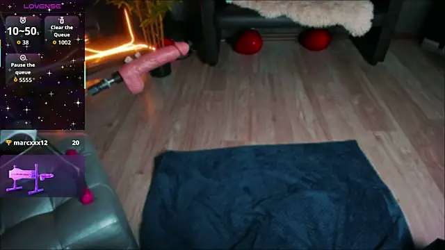 Mira Fyre online show from February 13, 7:32 pm