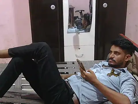 krishjaat43 online show from April 20, 12:57 am