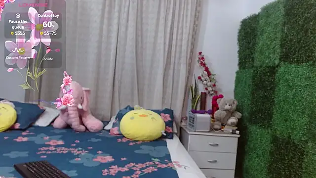 angelly  kate online show from October 28, 1:42 am