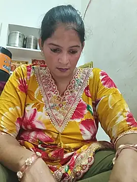 Snapshot of Chhaya_hot chatting on June 17, 11:56 am Chhaya hot online show from June 17, 11:56 am