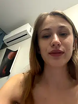 Snapshot of Rina_Tyler chatting on September 28, 3:39 pm Rina Tyler online show from September 28, 3:39 pm