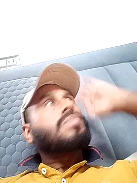 Snapshot of amitkumarkangra chatting on September 11, 7:41 am amitkumarkangra online show from September 11, 7:41 am