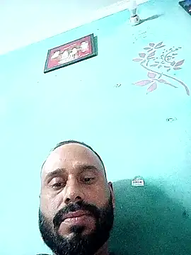 Snapshot of amitkumarkangra chatting on September 24, 12:36 am amitkumarkangra online show from September 24, 12:36 am