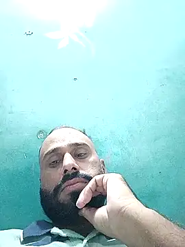 Snapshot of amitkumarkangra chatting on October 9, 8:56 am amitkumarkangra online show from October 9, 8:56 am