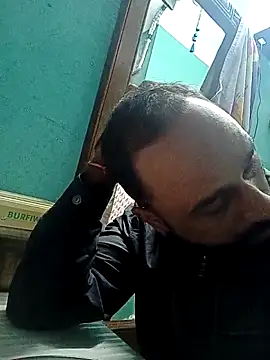 Snapshot of amitkumarkangra chatting on October 16, 12:44 am amitkumarkangra online show from October 16, 12:44 am