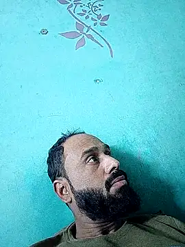 Snapshot of amitkumarkangra chatting on November 14, 2:05 pm amitkumarkangra online show from November 14, 2:05 pm