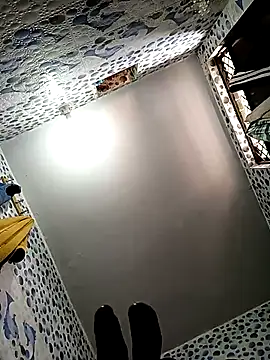 Snapshot of amitkumarkangra chatting on December 4, 8:45 am amitkumarkangra online show from December 4, 8:45 am