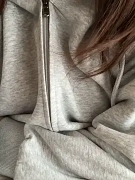 mayu06000 online show from March 4, 5:35 am