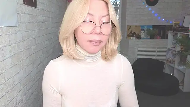 Wendy Waves online show from October 27, 11:25 am