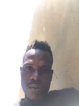 cuminsidebby online show from April 4, 7:28 am