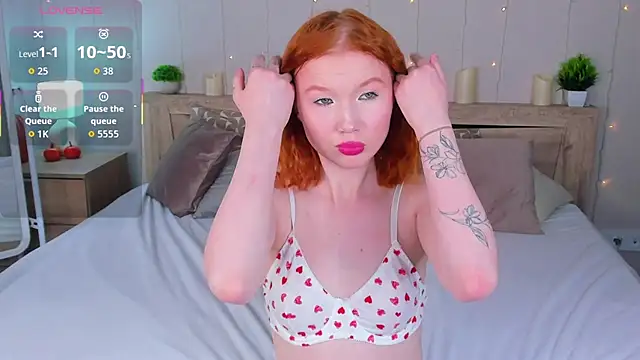 Snapshot of Anna_Patterson chatting on December 5, 9:29 am Anna Patterson online show from December 5, 9:29 am