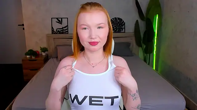 Snapshot of Anna_Patterson chatting on April 26, 9:29 am Anna Patterson online show from April 26, 9:29 am