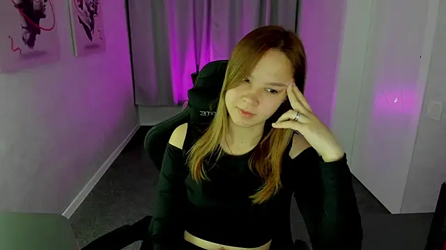 Lori Blossom online show from September 23, 8:28 am