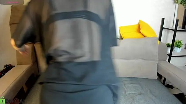 Lori Blossom online show from February 5, 6:18 am