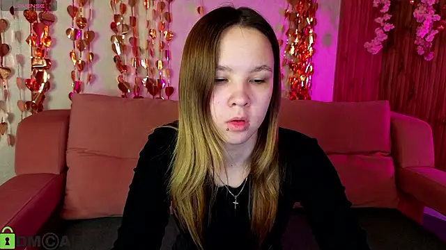 Lori Blossom online show from February 12, 1:44 am