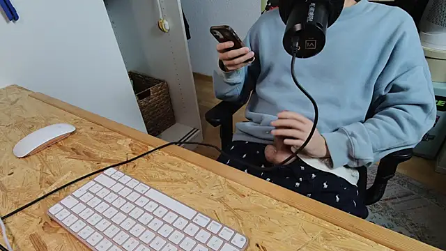 BenReich online show from November 10, 8:08 pm