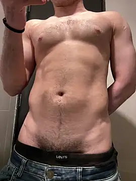 FitNhot sam online show from March 4, 6:14 pm