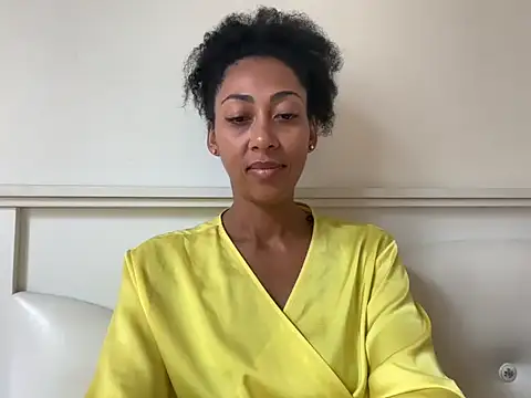 Snapshot of Vaylisse chatting on September 19, 4:03 am Vaylisse online show from September 19, 4:03 am