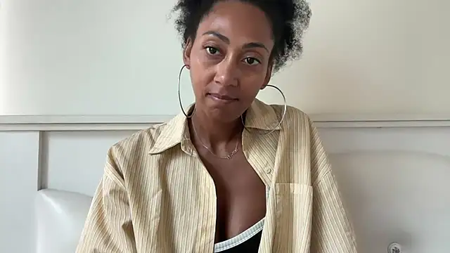 Snapshot of Vaylisse chatting on September 26, 4:49 am Vaylisse online show from September 26, 4:49 am