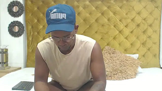 AndyCalifornia1 online show from November 19, 1:11 pm