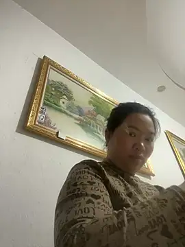 Nhung584 online show from May 9, 12:43 pm