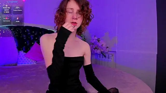 Snapshot of M1BabyG1rl chatting on October 17, 9:01 am M1BabyG1rl online show from October 17, 9:01 am