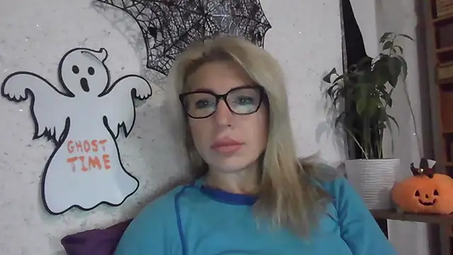 fox red lady7 online show from October 27, 6:50 am