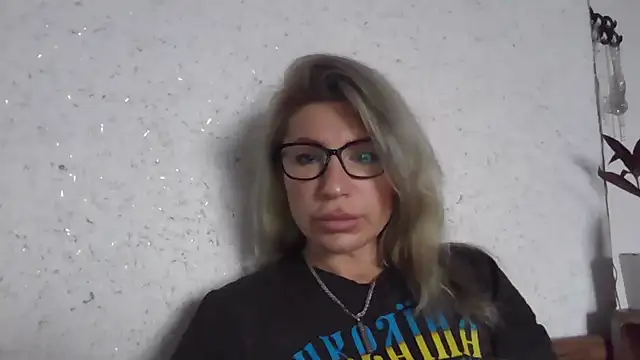 fox red lady7 online show from January 11, 7:35 am