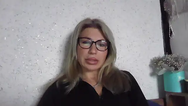 fox red lady7 online show from January 18, 11:25 am