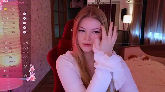 Jenny Skinner20 online show from October 3, 4:09 am