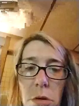 Snapshot of bb_empress chatting on September 18, 9:50 pm bb empress online show from September 18, 9:50 pm