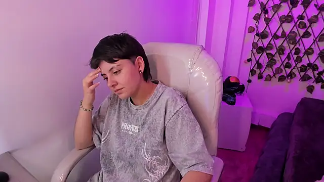 Nathaly ds online show from March 5, 8:27 pm