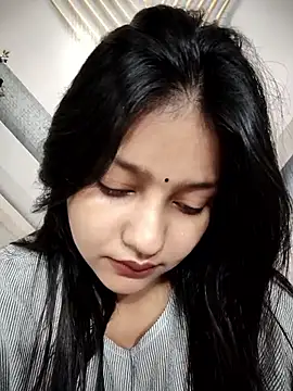 Snapshot of Dipali143143 chatting on May 23, 6:51 am Dipali143143 online show from May 23, 6:51 am
