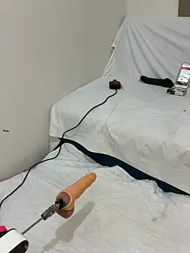 Ozge-SluttyScream69 online show from February 27, 11:16 pm