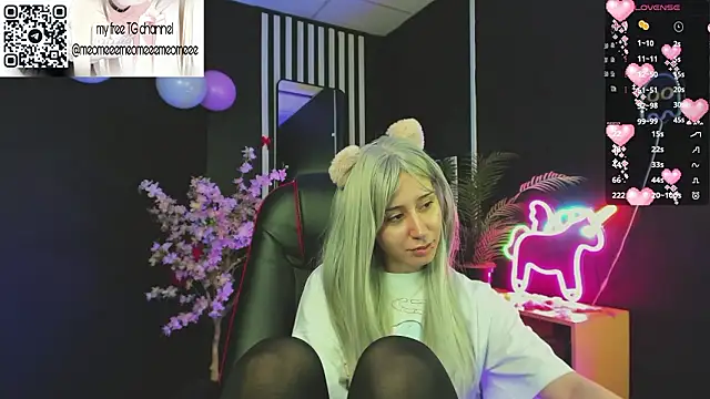 meomeee online show from February 13, 4:36 pm