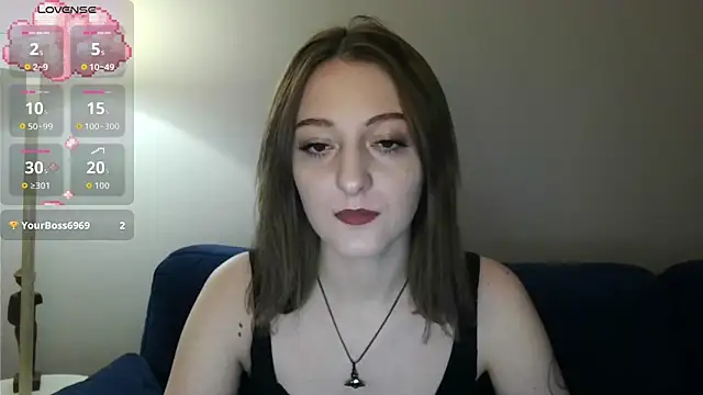 white liillyy online show from November 25, 4:29 pm