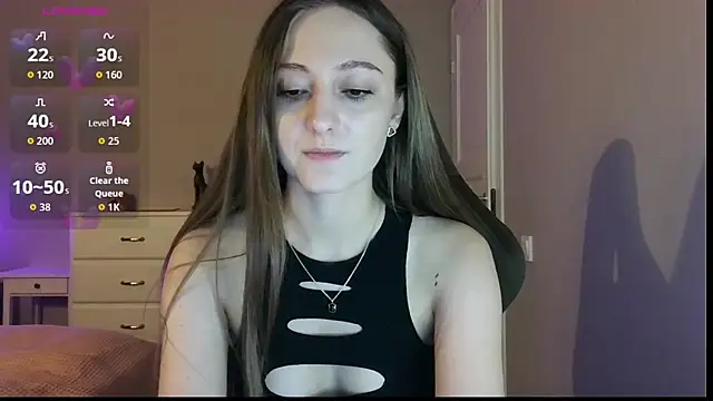 white liillyy online show from July 8, 8:57 pm