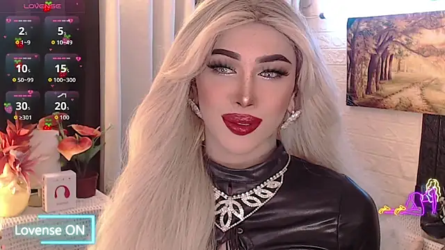 Snapshot of Your_valentina_goddess chatting on September 24, 10:18 am Your valentina goddess online show from September 24, 10:18 am